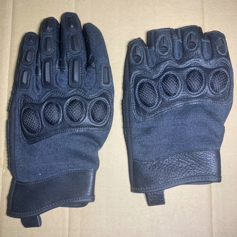 ս������